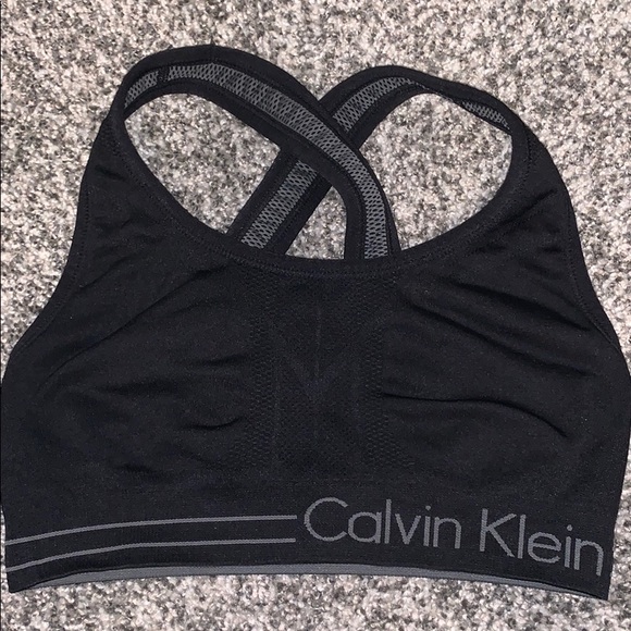 Calvin Klein reversible sports bra - Picture 3 of 3